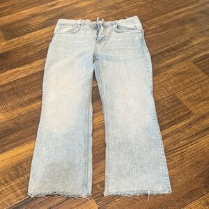Zara crop flare frayed hem jeans size 10